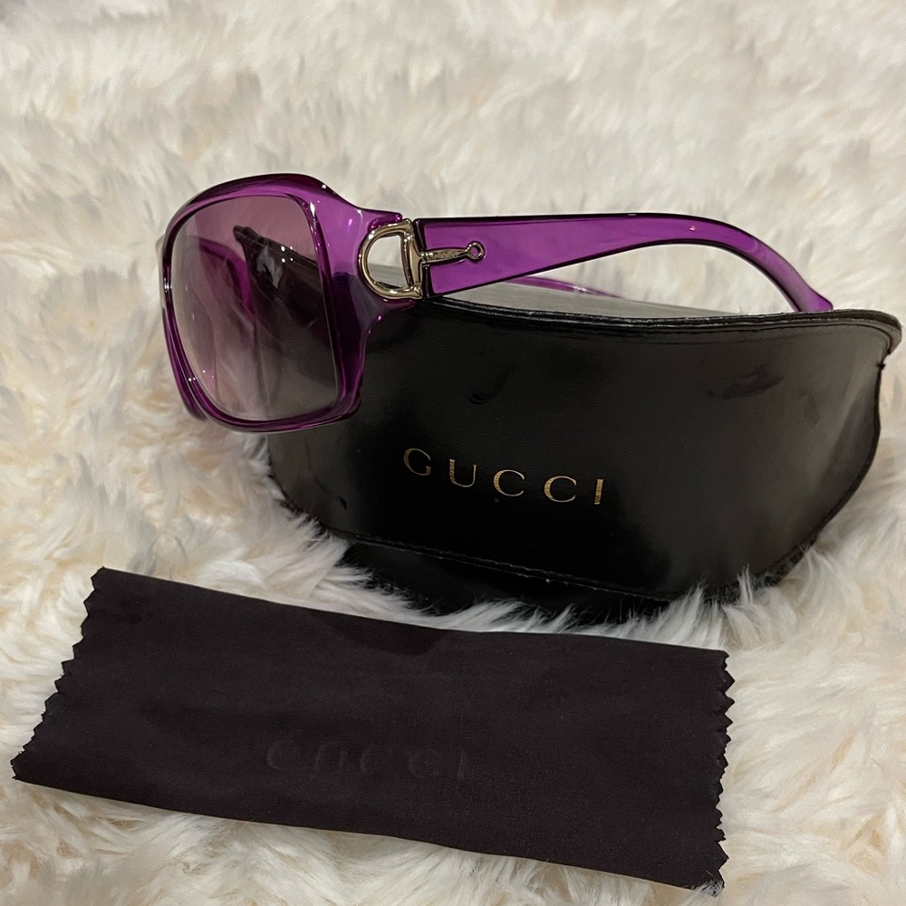 Gucci Women’s Purple Oversized Sunglasses - Picture 2 of 8